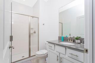 La Vita E Bella 4 Bedroom Storey Lake Condo - 9