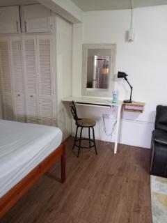 Cosy Corner 2 - 8