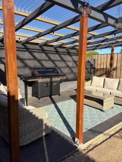 Renovated Homely Home - Newstead - 4