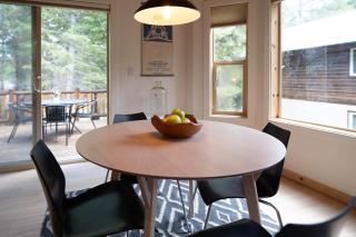 Beautiful And Spacious Home - Walk To Lake & Beach - Tahoma - 2