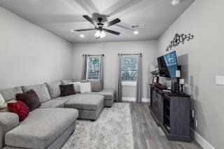 New, Mins to Glen Rose Medical Center, Stunning Kitchen, Gas Fire-Pit - 7