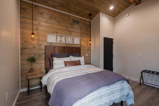 A Red River Barnhouse - 7