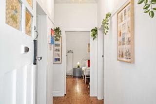Comfy Single Room - Serene Spot in South Hurstville - Shared Bathroom - Sydney - 3