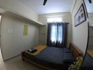 Happy holiday inn service apartment - 5