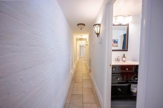 Spacious US Capitol 3BR Apartment with Free Parking - 4