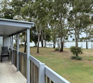 Top Level Unit With Gorgeous Waterviews - Burrum Heads - 0