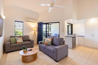 24 Freestyle Apartment with POOL VIEW - 8