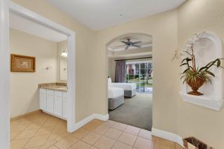 EN1302 Seven Eagles Orchid - Kissimmee - 1