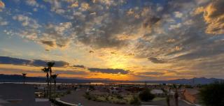 Shoshone Lower unit with Lake and Pool Views - 9