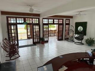 Hotel Ocean View - 1