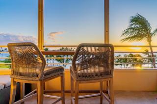 Luxury condo 180 Ocean Views Steps to Beach - Kihei - 2