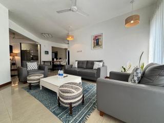 Marine Drive 3BHK Apartment - Cochin - 0