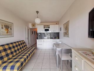 Studio cabine pour 4 pers. avec climatisation et parking, vue mer - FR-1-803-74 - Le Lavandou - 3