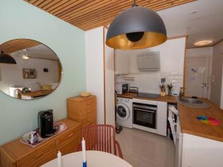Studio avec terrasse, centre ville, climatisation, parking - FR-1-803-86 - Le Lavandou - 5