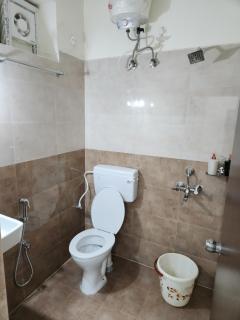 Just Launched Cute Studio 2 BHK Flats in Kondapur Near Botanical Garden & Sarath City Capital Mall - Kondapur - 4