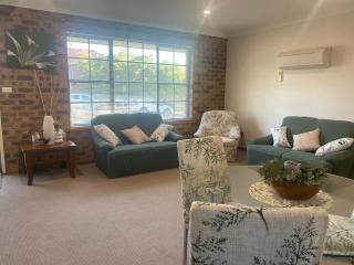 Stay on Lachlan - Cowra - 2