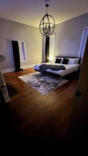 Midnight Sanctuary at Mystic Falls - 3 Bedrooms and 2 Bathrooms 1 Mile from Clocktower, Mystic Grill and the Square - 4