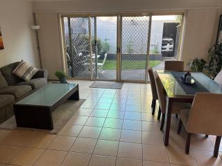 Cosy and convenient in Lynbrook - 2