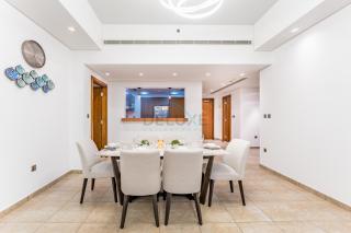 Glance at the Royal Atlantis Right by Dubai Top Spots 2BR, Marina Apartments 3, Palm Jumeirah by Deluxe Holiday Homes - 9