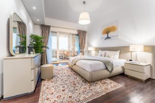 Glance at the Royal Atlantis Right by Dubai Top Spots 2BR, Marina Apartments 3, Palm Jumeirah by Deluxe Holiday Homes - 6