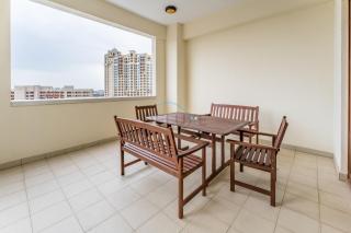 Glance at the Royal Atlantis Right by Dubai Top Spots 2BR, Marina Apartments 3, Palm Jumeirah by Deluxe Holiday Homes - 8