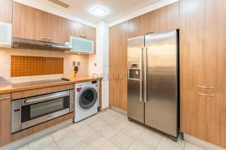 Glance at the Royal Atlantis Right by Dubai Top Spots 2BR, Marina Apartments 3, Palm Jumeirah by Deluxe Holiday Homes - 2