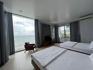 Nancy Thuy Tien sea view 1 - 3