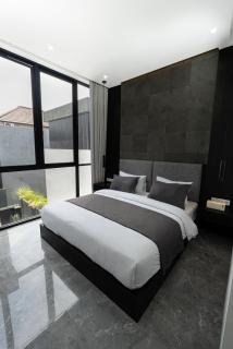 Sebah Villa 3BD & 4BD - 15 minutes to the beach - Kerobokan - 4
