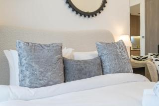 StayShort - Charismatic Studio in Laya Heights Perfect for 2 - 1