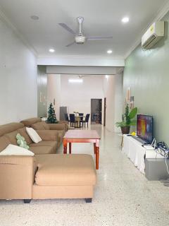 8 pax KakaHomestay Tmn Petani Jaya - Sungai Petani - 0