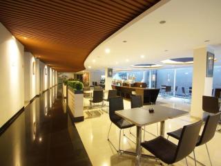Raffleshom Hotel - Bandung - 5