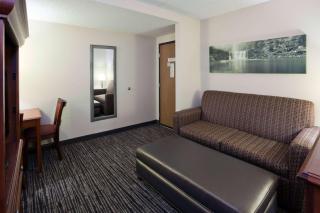 AmericInn by Wyndham Alexandria - Alexandria - 2