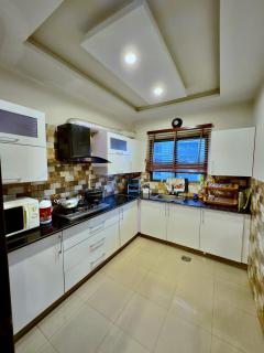 3 Bedroom Apartment Family Friendly - Islamabad - 7