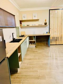 Studio on Basset - 8