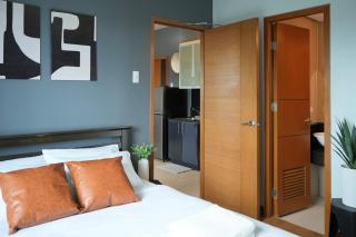 Spacious & Modern 1BR near BGC with Wi-Fi - Manila - 2