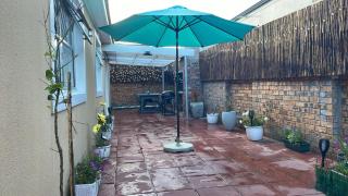 Family friendly home in a cul-de-sac! - - 9