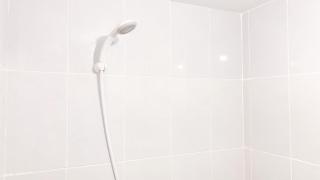 Simply Look and Homey Studio Tokyo Riverside PIK 2 Apartment By Travelio - 1