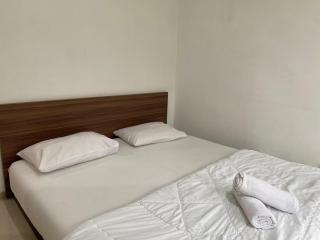 Family Only Cozy Villa on Top of Bandung - De Reiz Iris Syariah 4BR - 2