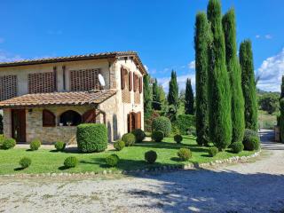 Villa San Galgano, Private Pool and Lake View - 8