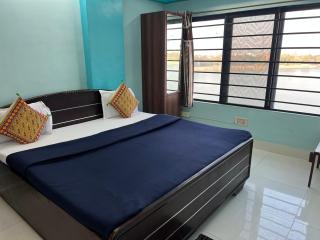 Hotel Dev Lakeview - Jamnagar - 5