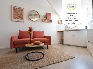 BnGo I L'Élégant I Duplex Croix-Rousse vue sur Fourvière, 2 personnes, Cosy et moderne - Lione - 0