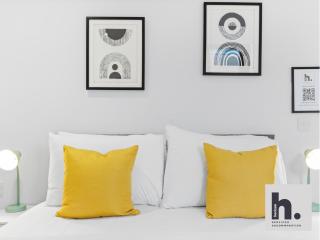 Contractors - Free Parking - City Centre - 3x Units Available - Hull - 3