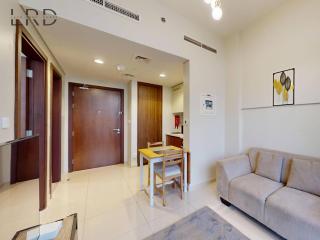 Elegant 1BR with Stunning Canal Views - 4