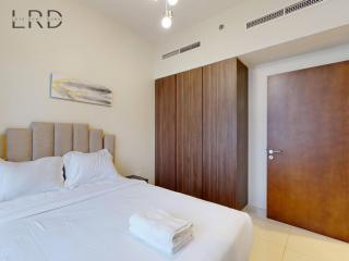 Elegant 1BR with Stunning Canal Views - 1