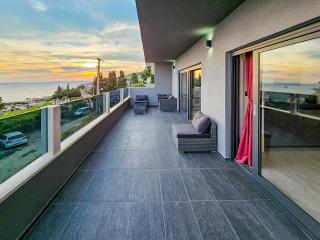 NEW! Luxury Pool Oasis - Exclusive Private Heated Pool - 7