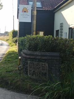 Olde Farm Holiday Cottages - Banham - 9