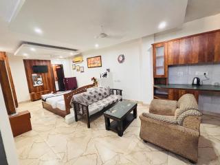 Hauz Khas Villa - Near Fort and Lake - Nova Deli - 1