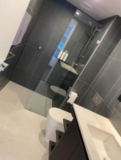 2BR-2BR-1Car-CBD-Pool-Shopping - Canberra - 3