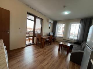 Ski Zone at Gondola, Warm and Cosy, WiFi, AC, Netflix, Perfect One Bedroom appartment, Beautiful View - Bansko - 0