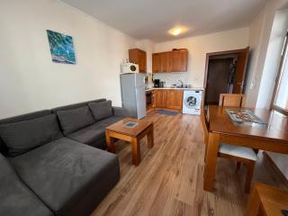 Ski Zone at Gondola, Warm and Cosy, WiFi, AC, Netflix, Perfect One Bedroom appartment, Beautiful View - Bansko - 7